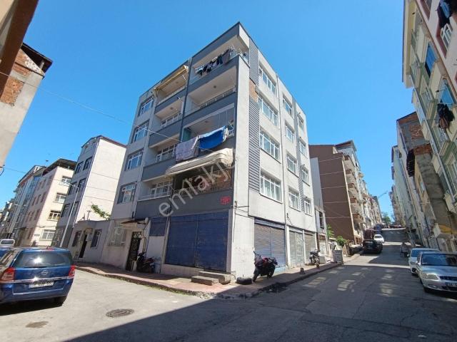 Yenidoğan'da 2 Oda 1 Mutfak 2.kat Ara Kat Balkonlu Satılık Daire