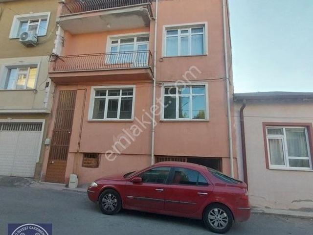 Yenidoğan'da Geniş Kullanışlı 2+1 Daire