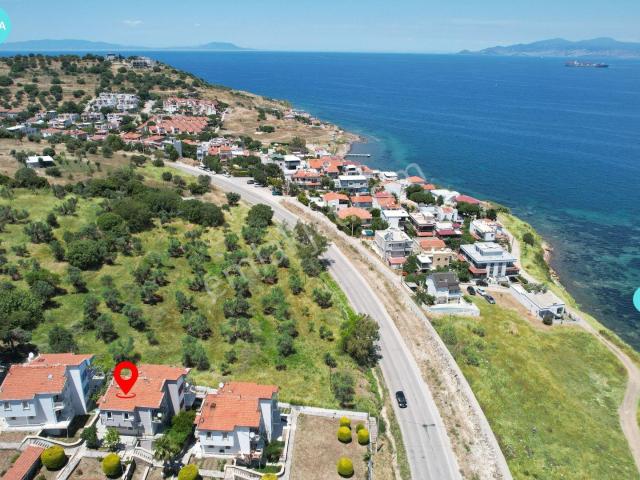Yenifoça Avukatlar Sitesi'nde Deniz Manzaralı 3+1 Dubleks