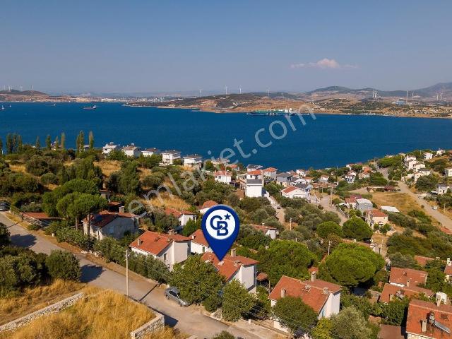 Yenifoça Donatkent'te Satılık 3+1 Deniz Manzaralı Müstakil Villa