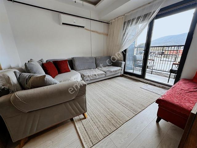 Yenifoça Gencelli De Denize 100 Metre 2+1 Daire