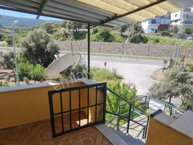 Yenifoça Gencellide Kiralık 3.kat 2+1 Daire