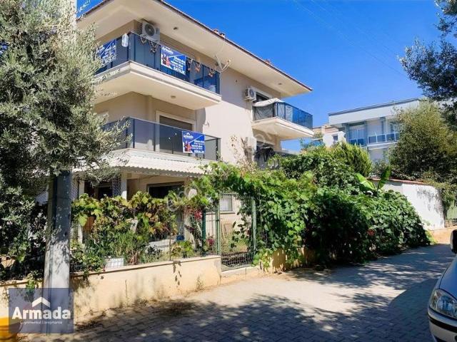 Yenifoça M.kemal Atatürk Mah.çarşıya Ve Sahile 5 Dk Kiralık 2+1
