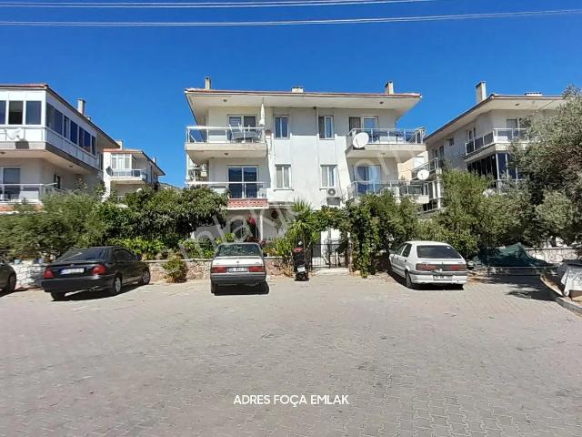 Yenifoça Narezende Arakat,eşyalı 2+1 Daire