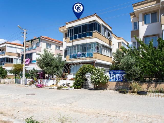 Yenifoça Narezen'de Satılık 2+1 Bahçe Katı Daire