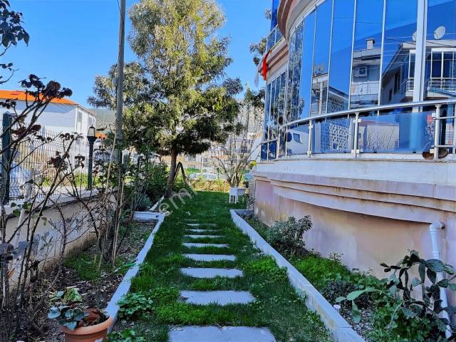 Yenifoçada Full Tadilatlı, Bahçe Katı 2+1 Daire