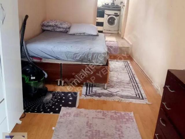 Yeniköy De Bahcəli Eşyalı Kiralık 1+1 Daire