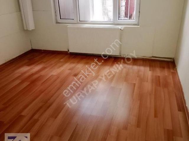 Yeniköy De Kiralık 2+1*sahil*ulaşım