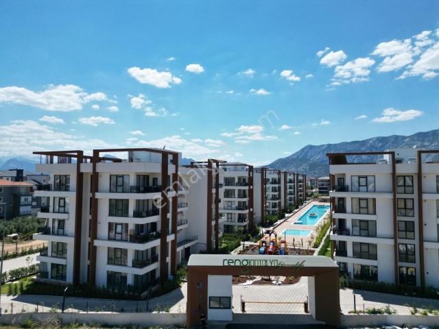 Yeniköy Rengi Antalya Green Life'da 1+1 66m² 2.kat Satılk Daire