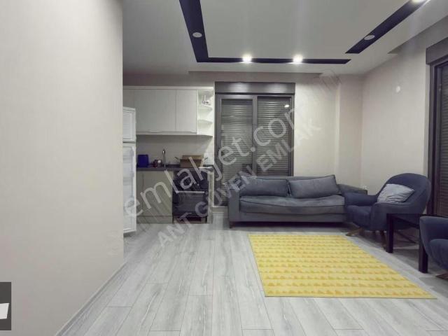 Yeniköy'de Termessos Hastanesinin Dibinde Full Eşyalı 1+1 Daire