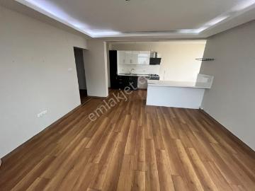 Asansörlü Geniş 2+1 Deniz Manzaralı Daire