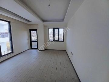 Yenikanlar İnşaatda 2+1 Ebevyn Banyolu Sıfır Kiralık Daire