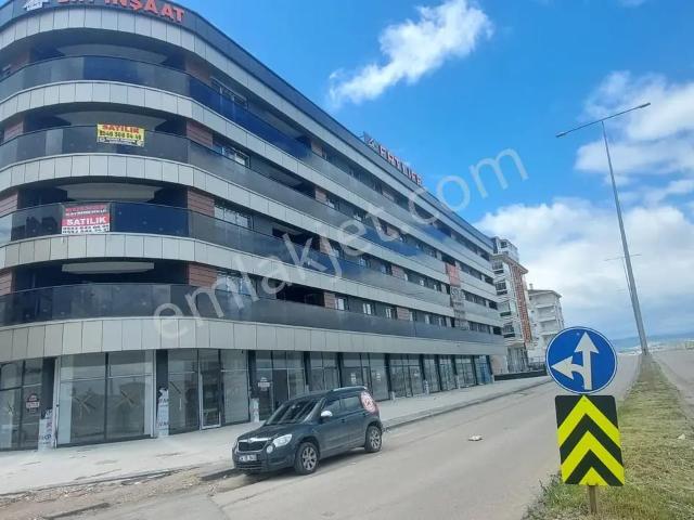 Yeniken Cumhuriyetbulvarı Üzeri 3+1 Satılıkdaire