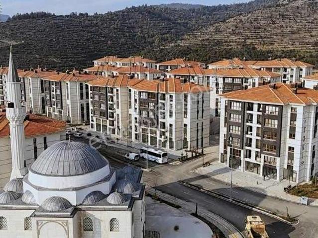 Yenikent Toki Konutları Güney Cephe Satılık 2+1 Daire
