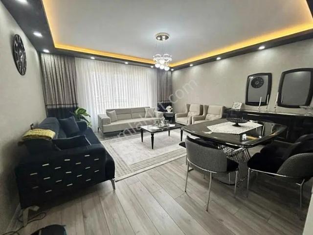 Yenikent Emlak'tan 4+1 175 M2 Giyinme Odalı Cambalkonlu Lüx