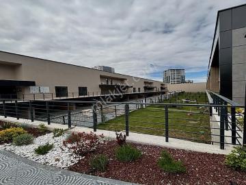 Yenikent Emlaktan Yaşamkent Merkezde 6+2 Site İçinde Güvenlikli