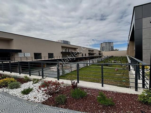 Yenikent Emlaktan Yaşamkent Merkezde 6+2 Site İçinde Güvenlikli