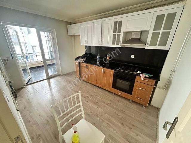 Yenikent Emlak'tan Kiralık Merkezde 3+1 Daire 2 Balkonlu