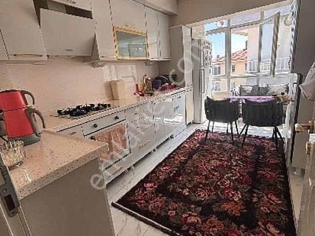 Yenikent Emlak'tan Piyada Mahallesinde Satılık Yapılı 3+1 Daire