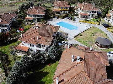 Adapazarı, Sakarya, Marmara Bölgesi - Uüzme havuzu