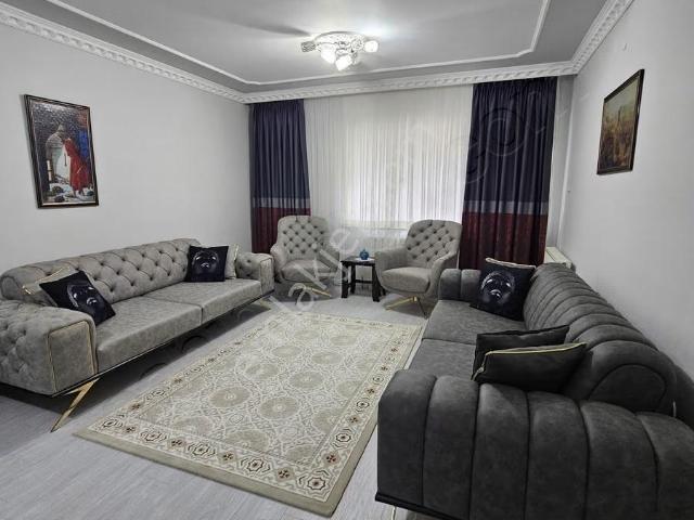 Yenikent Mah Arakat Balkonlu Ferah Masrafsız 3+1 Satılık Daire