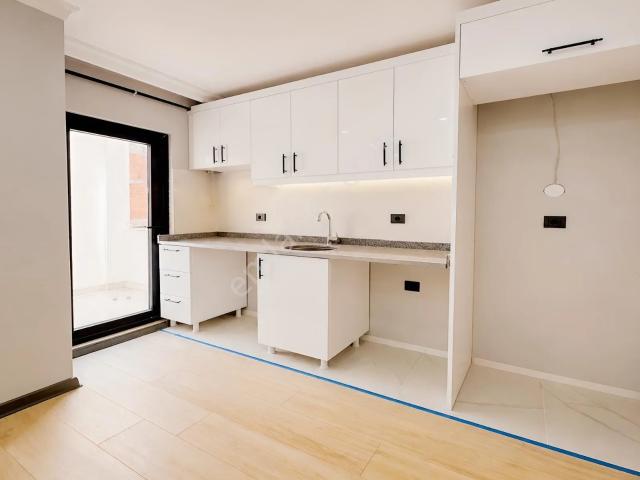 Yenikent Mahallesinde 2+1 Sıfır Ara Kat Daire