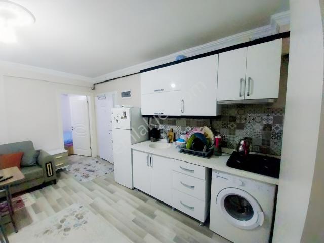 Yenikent Mahallesinde Her Yere Yakın Ful Eşyalı Tertemiz 1+1