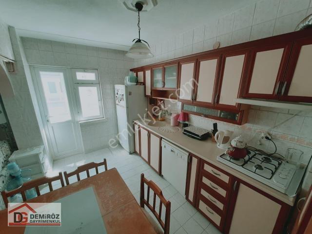 Yenikent Merkez'de 3+1 Arakat Eşyalı Kiralık Daire !