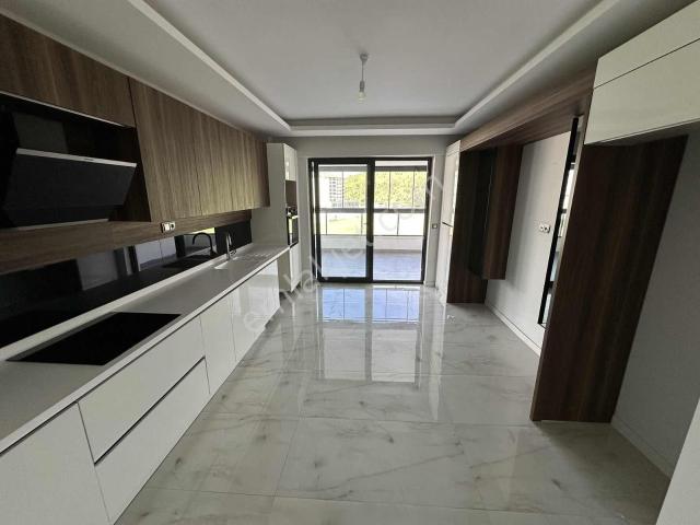 Yenikentte Bulvar Cepheli Ara Katta 4+1 Ultra Lüks Kiralık Daire