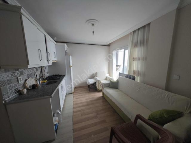 Yenikent'te Eşyalı 1+1 Daire