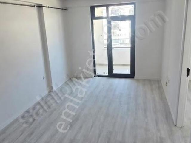 Yenii Yerleşim Hilly Otel Civarı 1+1 Ara Kat Sıfır Uygun Daire