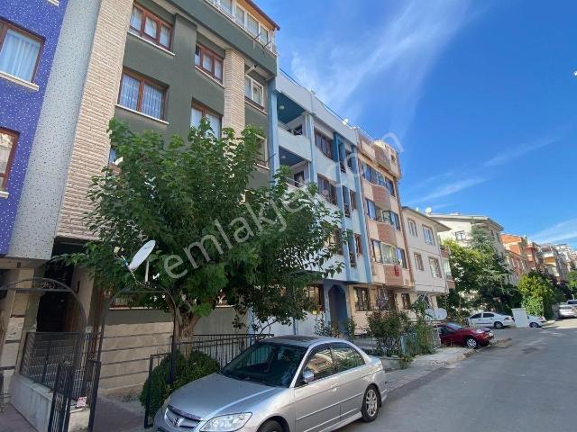 Yenimahalle Tepealtı Mh 2+1 87 M2 Adliye Ve Hastane Yakını Satılık