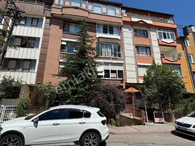 Yenimahalle Tepealtı Gürler Sk Da Ferah Ve Geniş 180m2 3+1 Satılık