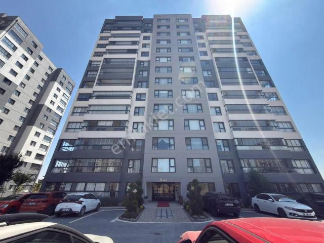Yenimahalle Zirveden Batı Sitesi'nde 4.5+1 Satılık Lüks Daire