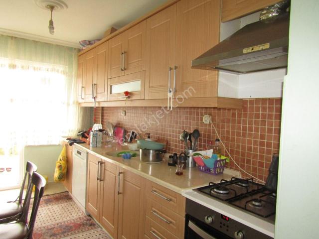 Yenimahalle Asansörlü Katmülkiyetli 17yıllık Karnur Apart Satılıkdaire 1.500bintl