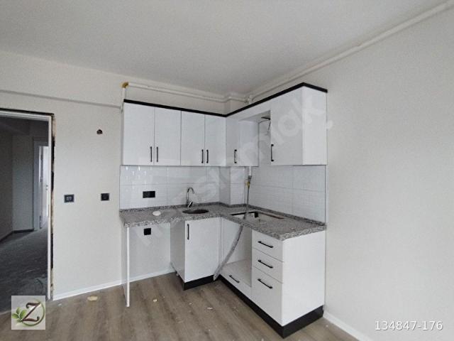 Yenimahalle de Satılık 1+1