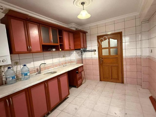 Yenimahalle Ergenekonda Temiz 3+1 Kiralık Daire