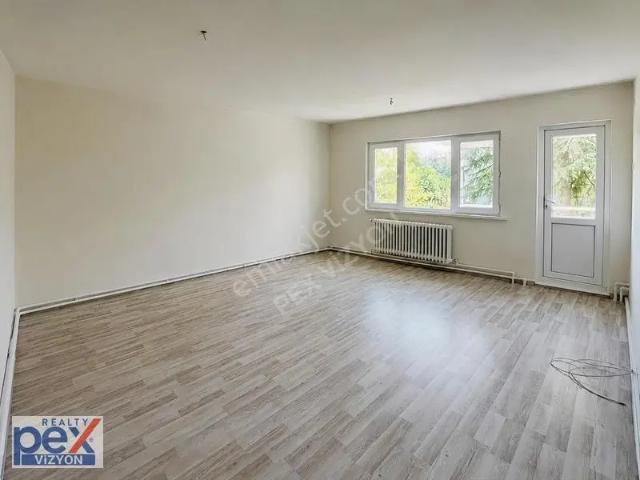 Yenimahalle Serhat'ta Sitede Ulaşımı Kolay 3+1 Kiralık Daire