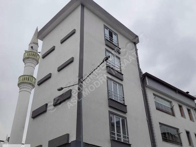 Yenimahalle'de Şehrin Merkezinde Satılık 1+1