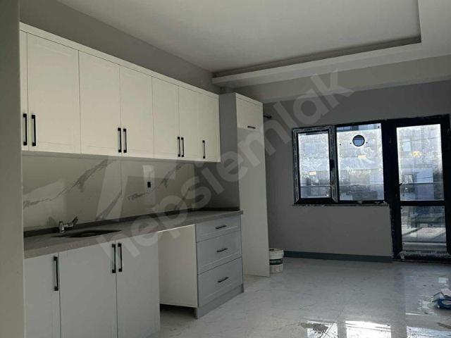 Yenimahallede Sıfır Binada 2+1 Satılık NET 95m2 Daire