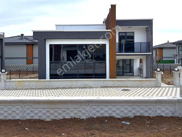 Yenimahallede Sitede Sıfır 5+1 Lüks Villa Prıme Ofis'ten