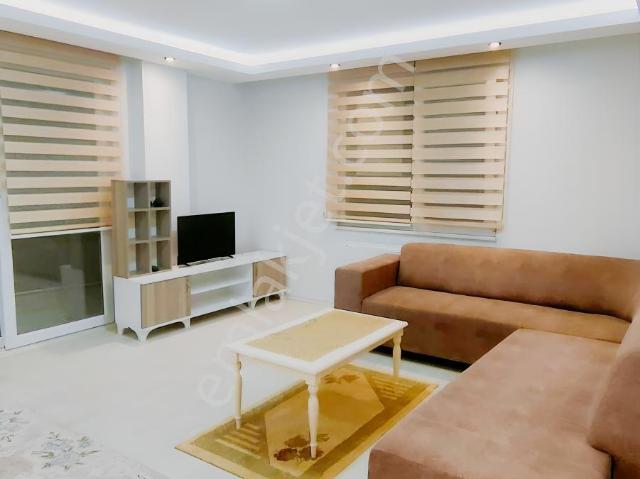 Yenimahallede Tramvaya 200 Metre Kiralık Eşyalı 2+1 Daire