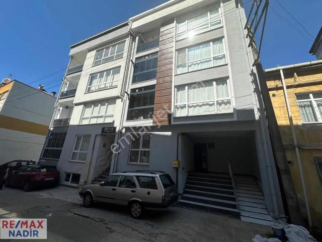 Yeniyolda Cadde Üzerinde Sıfır 2+1 Dairede Satılık Fırsat!