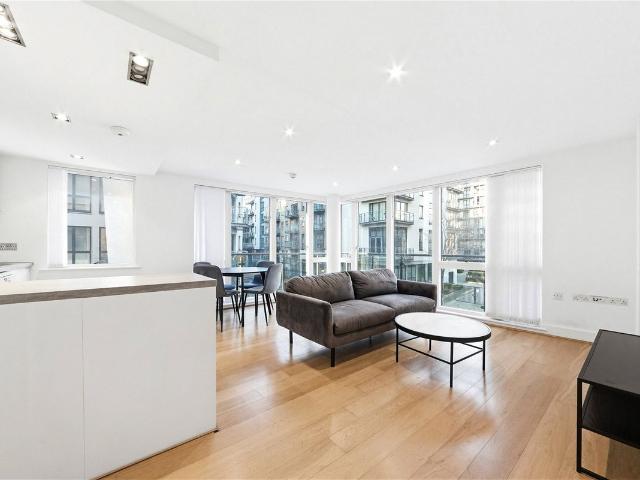 Yeo Street, London E3, 2 bed flat to rent, £2,250 pcm | PrimeLocation