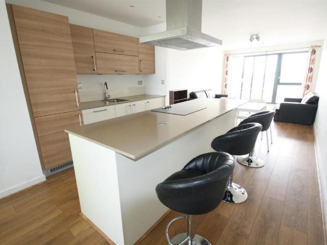 Yeoman Court, Tweed Walk, London E14, 3 bed flat to rent, £2,730 pcm | PrimeLocation