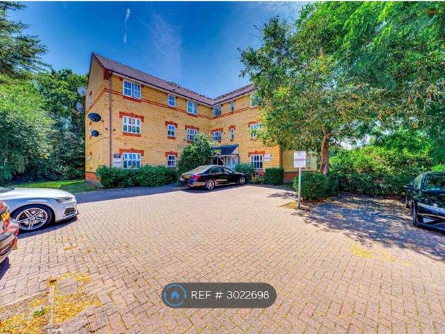 Yeoman Close, London E6, 2 bed flat to rent, £2,000 pcm | PrimeLocation