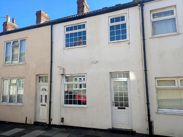 Yeoman Street, Skelton In Cleveland. 2 bed terraced house to rent £575 pcm £133 pw