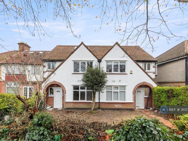 Yeading Lane, Hayes, UB4 Studio to rent £795 pcm £183 pw