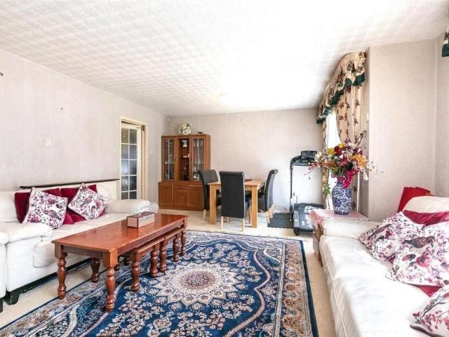 Yeading Lane, Northolt UB5, 3 bed terraced house to rent, £2,250 pcm | PrimeLocation