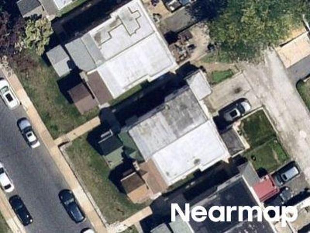 Yeadon Ave